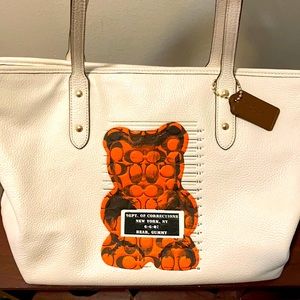 Coach Gummy Bear Vandal Tote White
